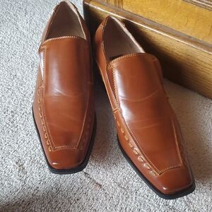 Never worn Men's Brown designer Leather Loafers sz 43